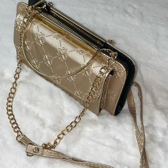 METAL HANDLE SMARTPHONE- FRIENDLY WALLET CROSSBODY - Picture 3 of 9